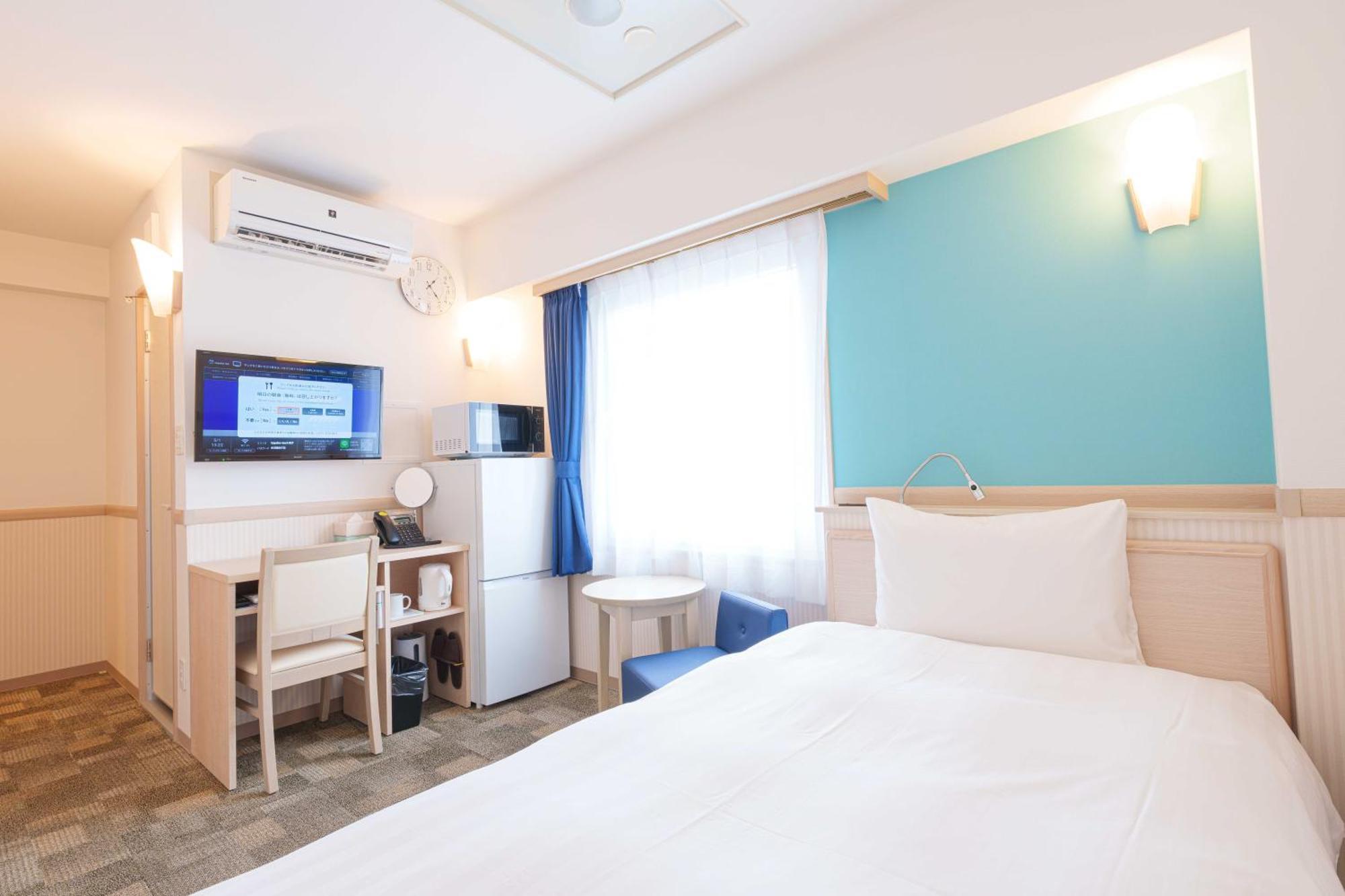 Toyoko Inn Osaka Hankyu Juso-Eki Nishi-Guchi No.2 Exterior photo